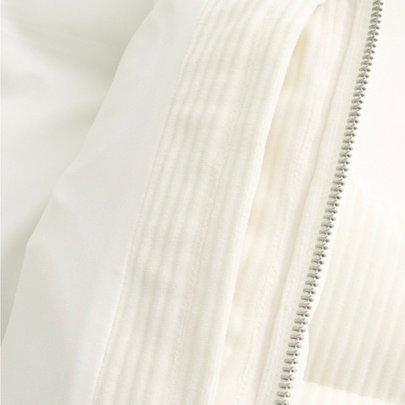 Hollister Cream Corduroy Jacket - Picture 8 of 9